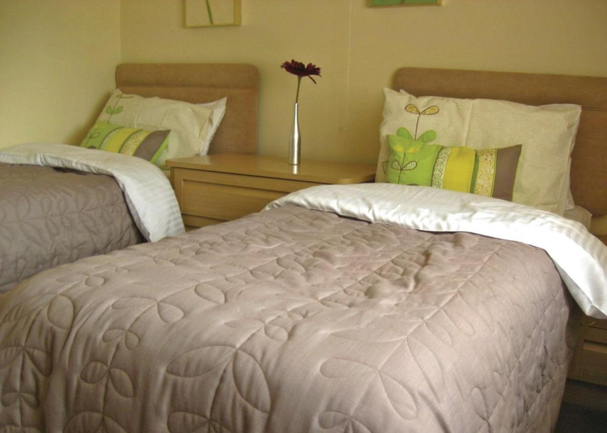 Weir Country Park Hotel Holtby ภายนอก รูปภาพ