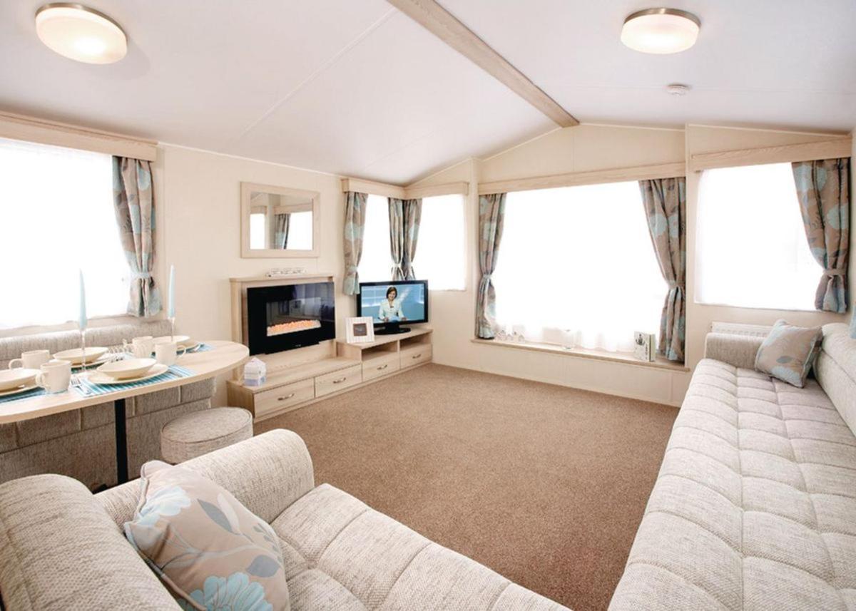 Weir Country Park Hotel Holtby ภายนอก รูปภาพ
