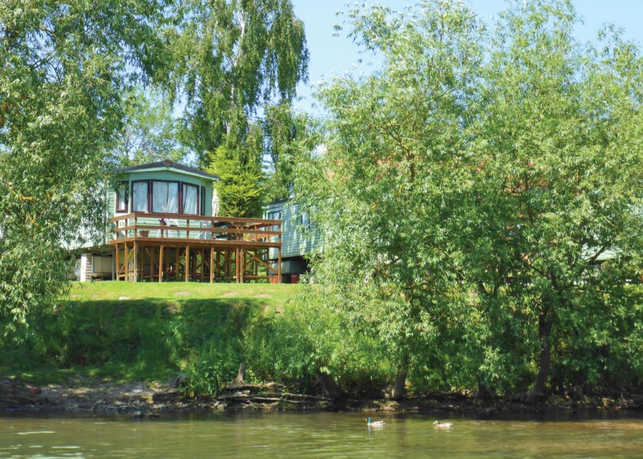 Weir Country Park Hotel Holtby ภายนอก รูปภาพ